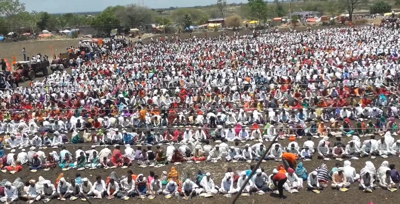 चाकरवाडीतील अन्नदान सेवा